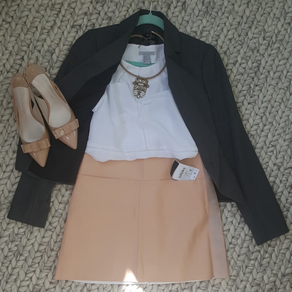 Zara faux leather powder cream mini skirt S NWT